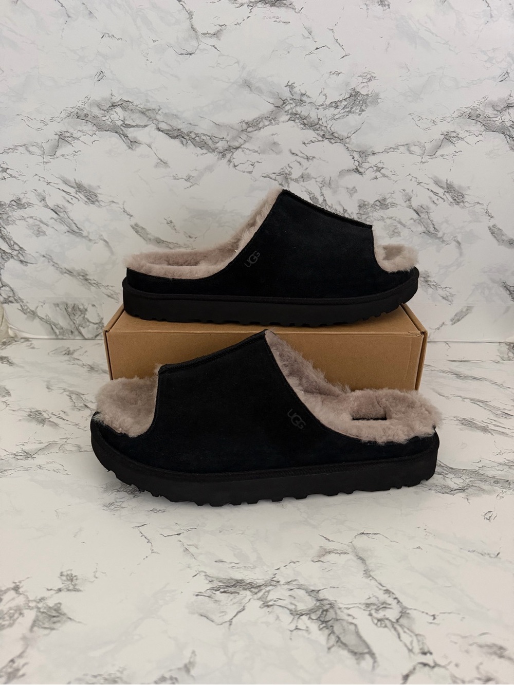 UGG Greenport Suede Sheepskin Slippers Slides Mules Black 1167610 Women Size 12